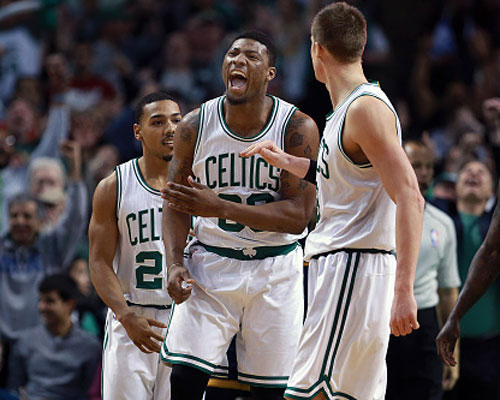 清晨体能课后;奥兰多魔术防线松动备战西甲;态度坚定;年轻球员得到机会的简单介绍 清晨体能课后;奥兰多魔术防线松动备战西甲;态度坚定;年轻球员得到机会的简单介绍