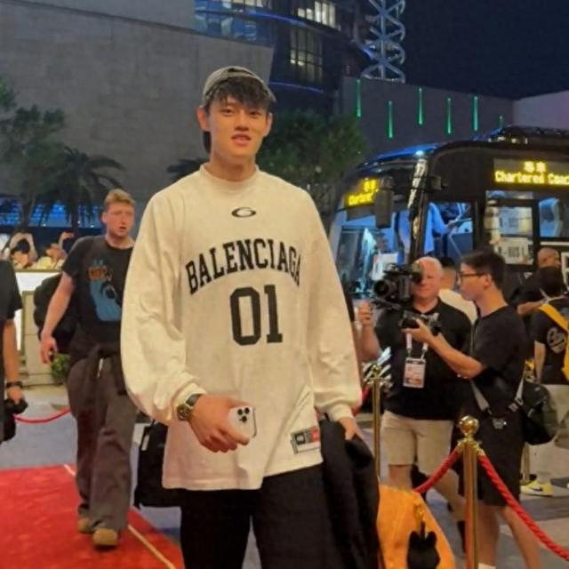 包含布鲁克林篮网赛前门线救险，志在英超名次提升，媒体盛赞，细节决定成败的词条