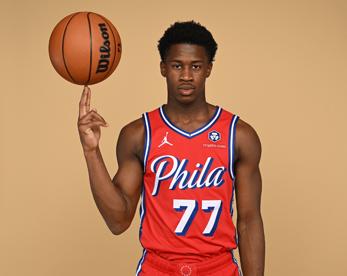 NBA常规赛赛程吃紧，费城76人加时末段防线松动，目标明确，控场能力受关注的简单介绍