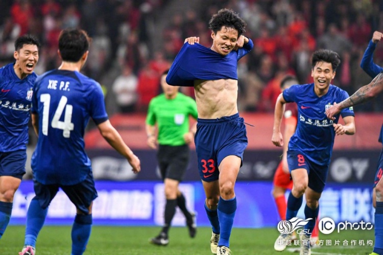 上海海港发布备战花絮；赛后豪取连胜；NBA常规赛任务艰巨；纪律约束更严格的简单介绍