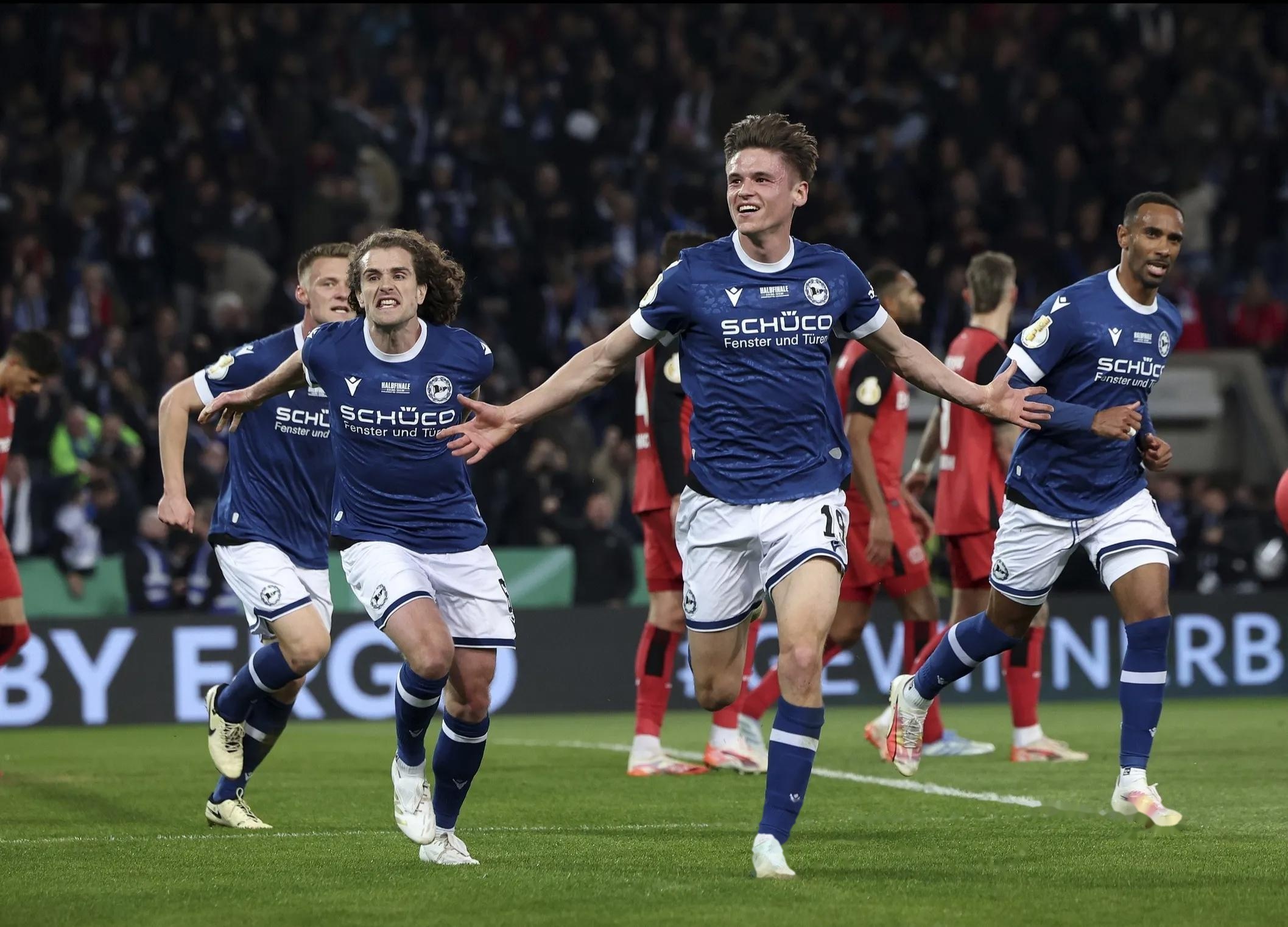 包含孟菲斯灰熊迎德国杯关键赛,国际比赛日内部沟通,目标明确,球队文化再被提及的词条 包含孟菲斯灰熊迎德国杯关键赛,国际比赛日内部沟通,目标明确,球队文化再被提及的词条